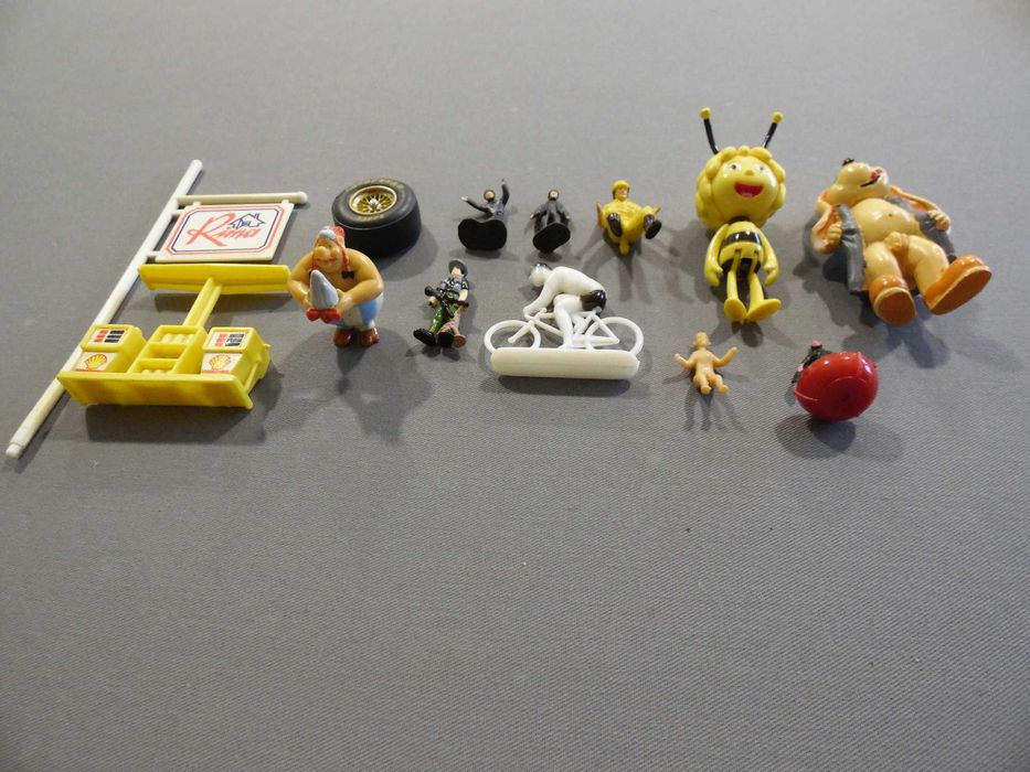 Peças, bonecos, diversos