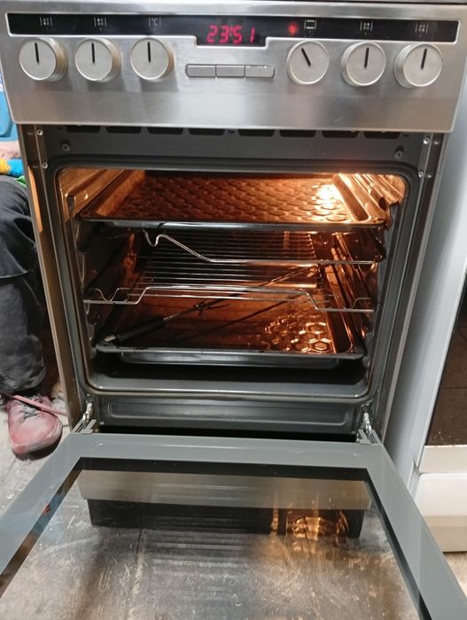 Kuchenki dwie sztuki elektryczne polecam możliwy transport