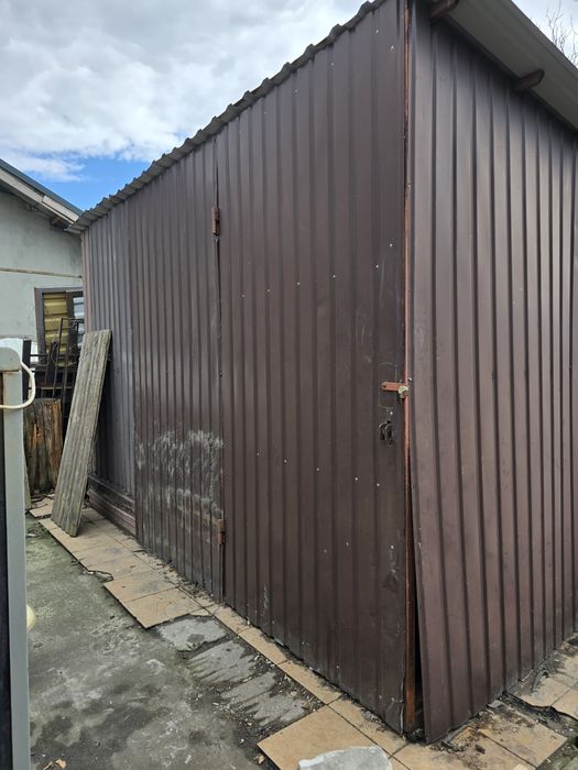 Битовка з металопрофілю