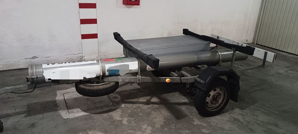 Vendo atrelado, ideal para vela ligeira (Laser)