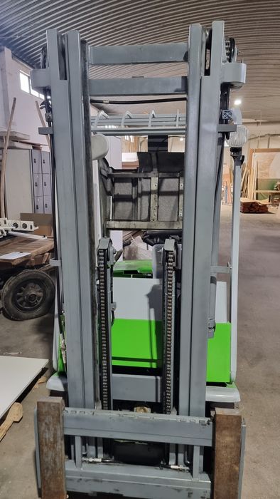 Empilhador Elétrico Recondicionado