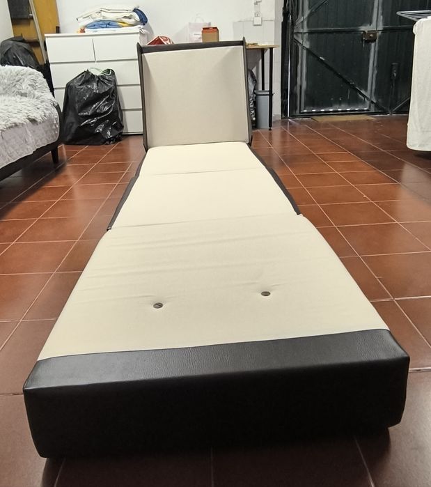 Sofá cambalhota castanho
