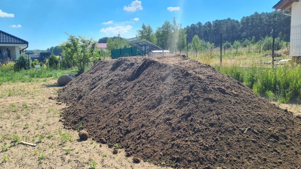 Ziemia, humus, czarnoziem.