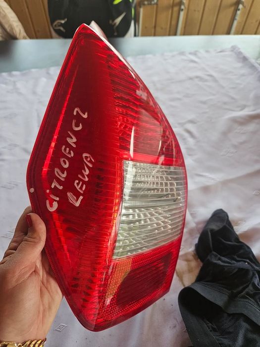 lewa tylna lampa europa citroën c2