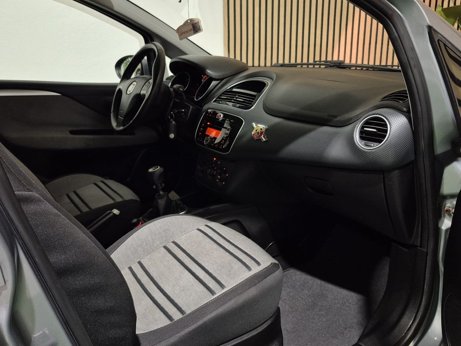 Fiat Punto 1.4 - 60.000KM | GARANTIA | NACIONAL