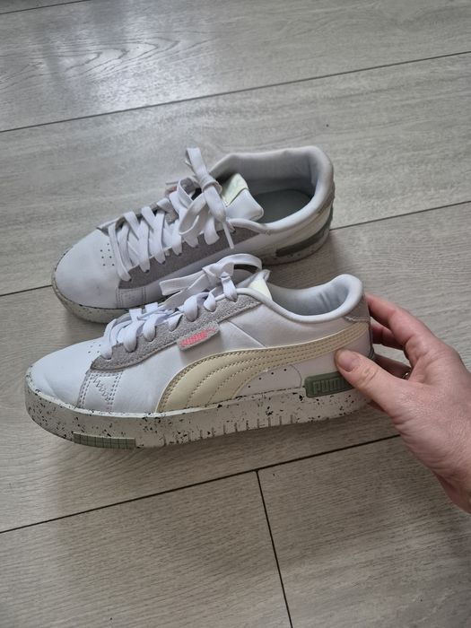 Sneakersy białe damskie Puma Jeda 37