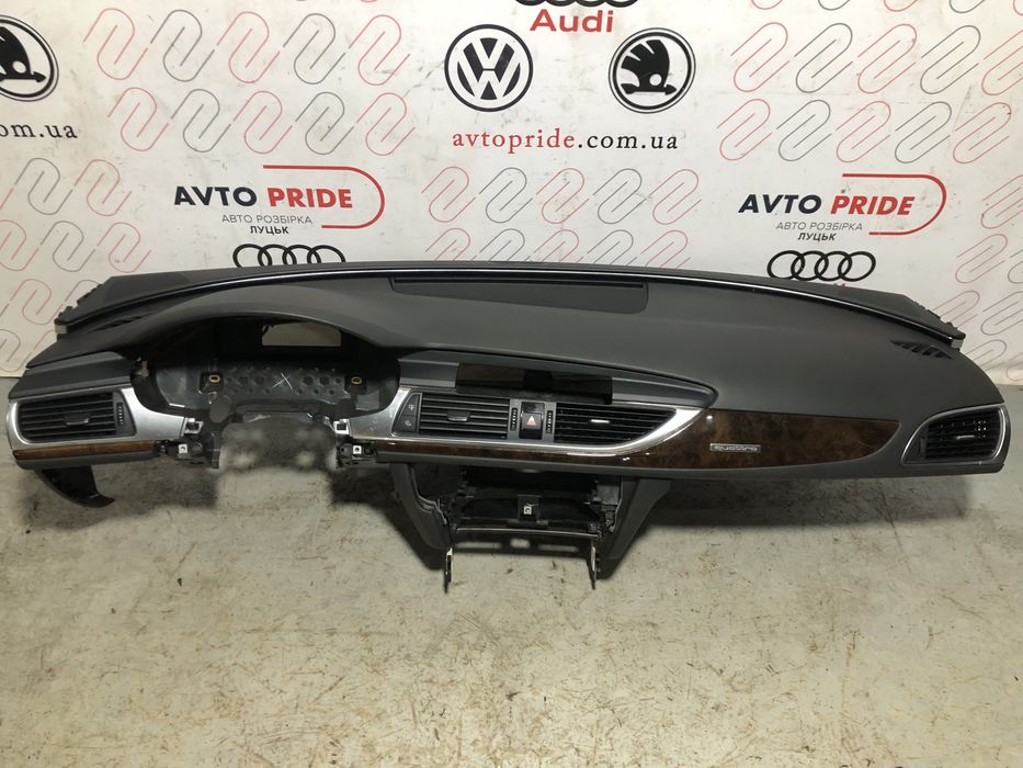 Торпедо торпеда панель консоль передняя Audi Q5  A4B8