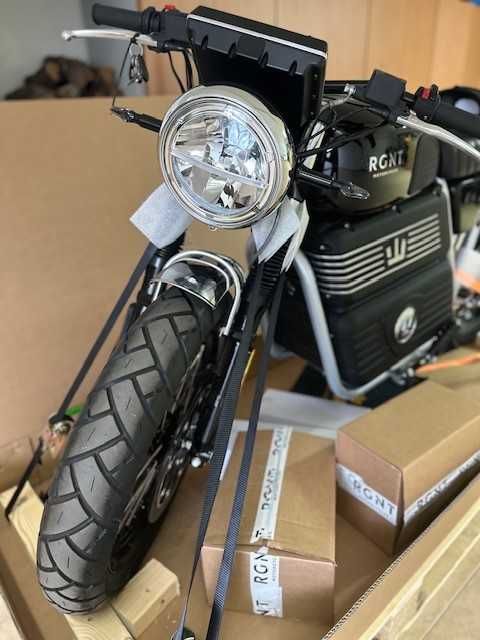 Moto Scrambler Elétrica RGNT