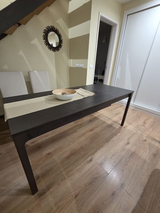 Vendo Mesa Jantar + 6 cadeiras