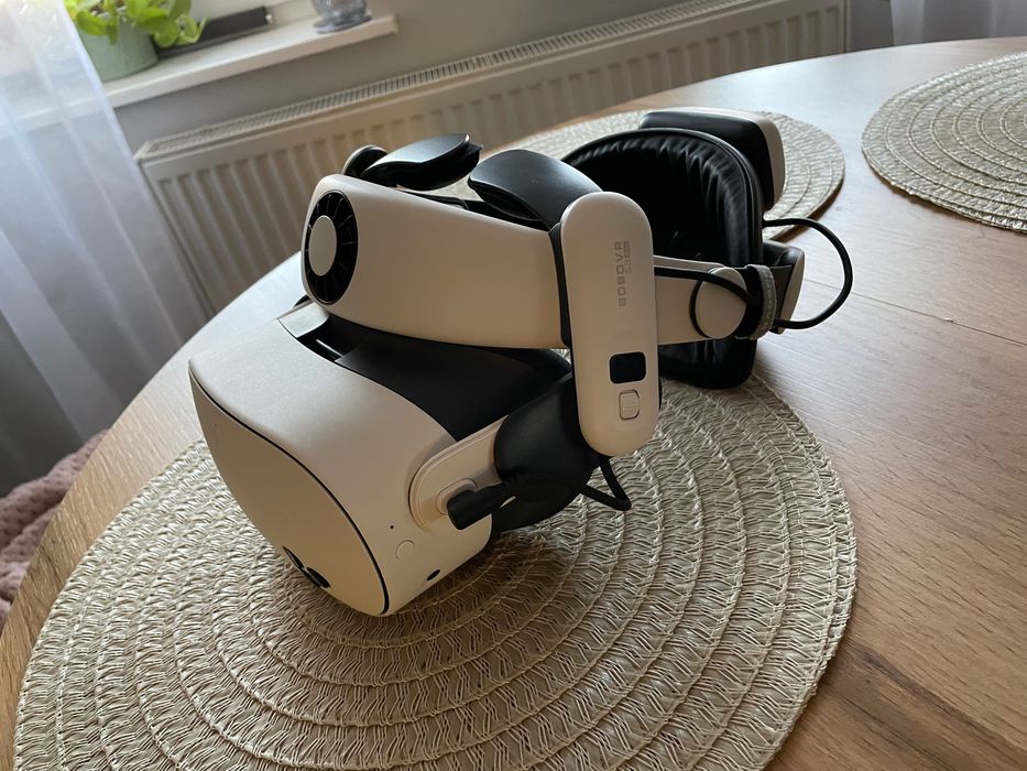 Gogle VR OCULUS Meta Quest 3S 128GB + BOBOVR Head Strap S3 Pro z baterią