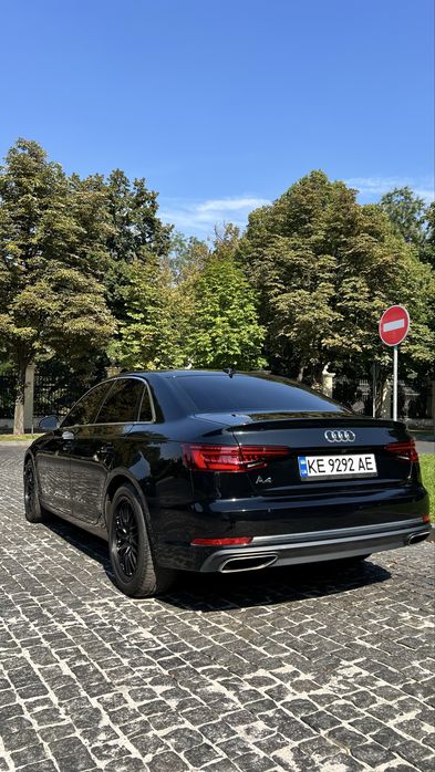 Audi A4 2018 VIN WAUGMAF44KA016876 фото оголошення 7 з 24