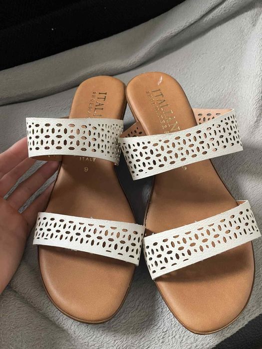 Buty na koturnie 40 białe włoskie nowe 26cm