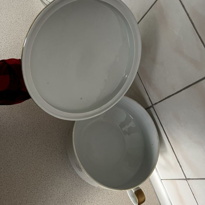 Немецкий фарфор Henneberg (GDR) 1777 — супница с тарелкой, винтаж