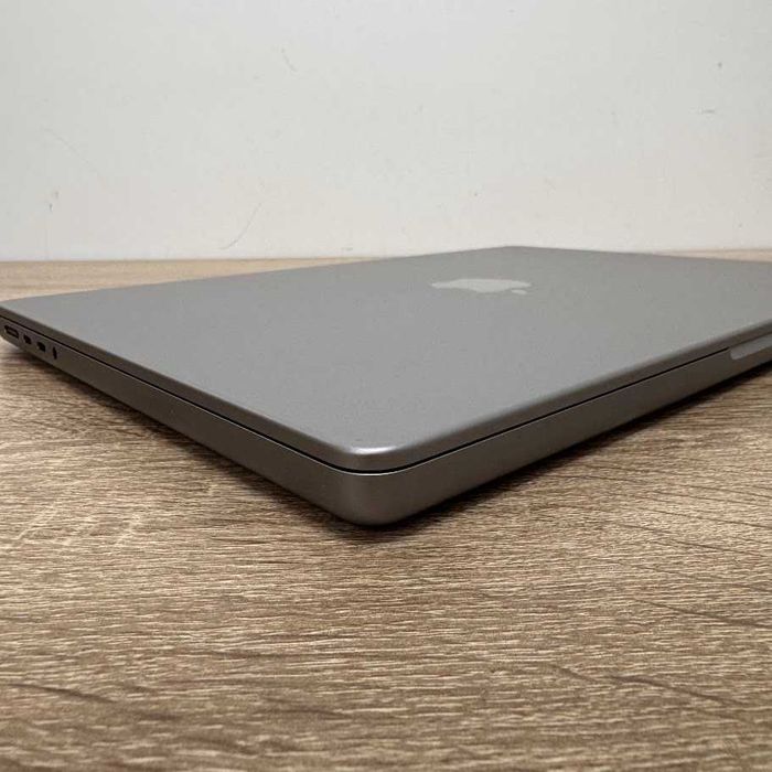 Macbook Pro 14" 2023 M2 Pro / 32Gb / SSD 1000Gb акб:100% (M1420)