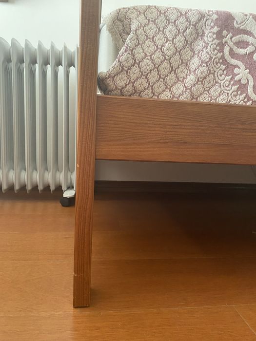 Cama de Solteiro de Pinho Tratado