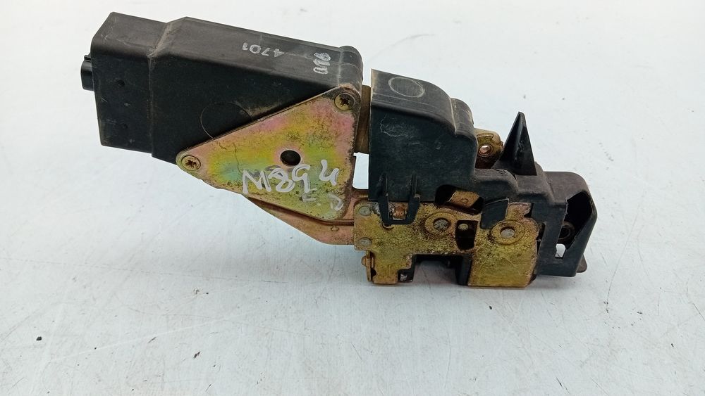 Fechadura / fecho porta frente direito MITSUBISHI Space Star Combi (DG