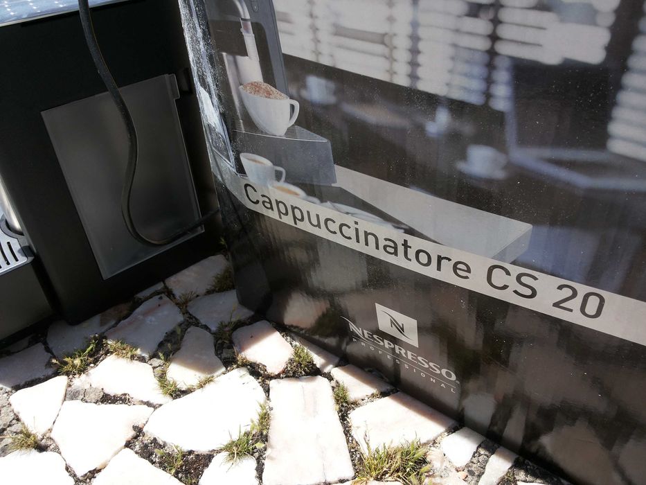 Maquina de cappuccino