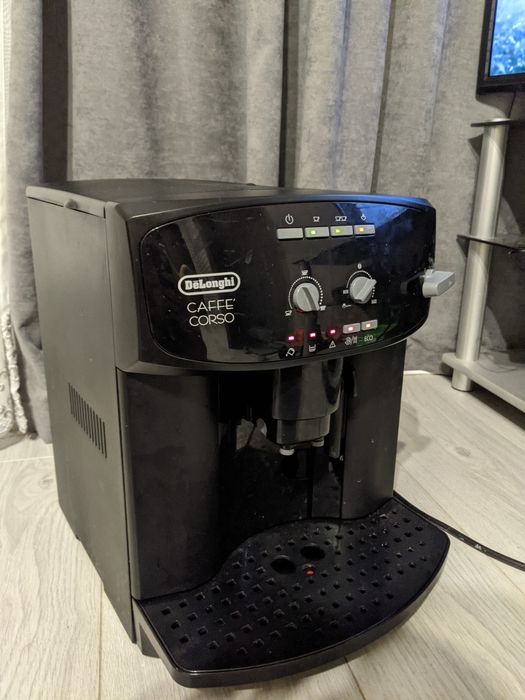 Кавоварка DeLonghi Caffe Corso Black