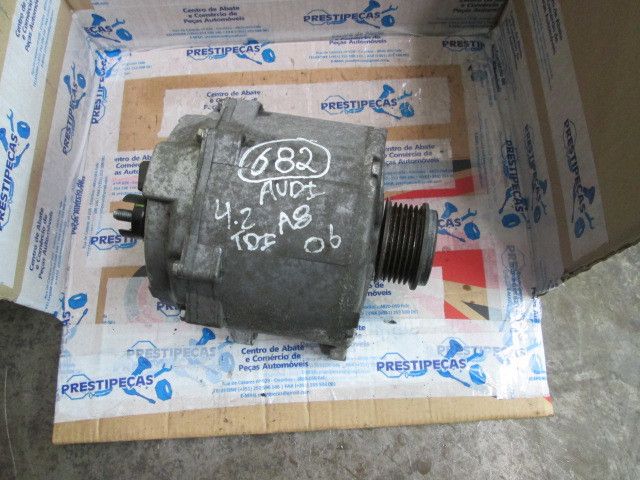 Alternador AUDI A8 (4E_)