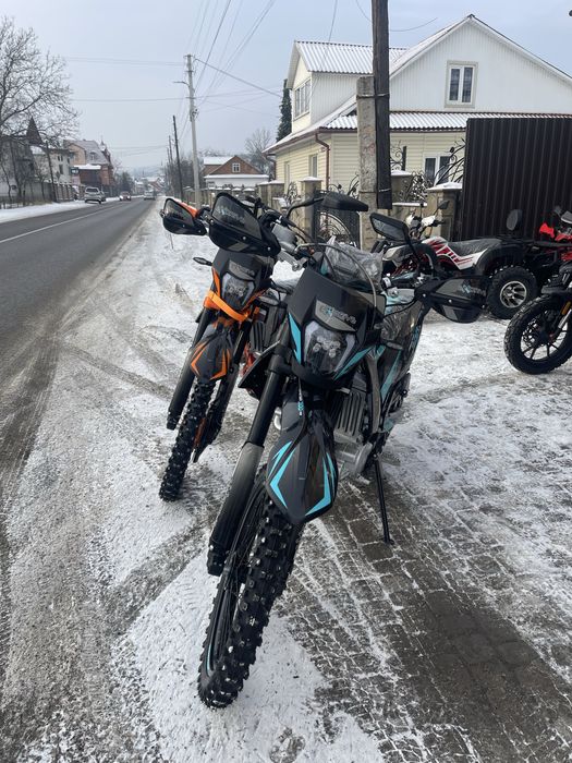 Мотоцикл ProFactory 300NB