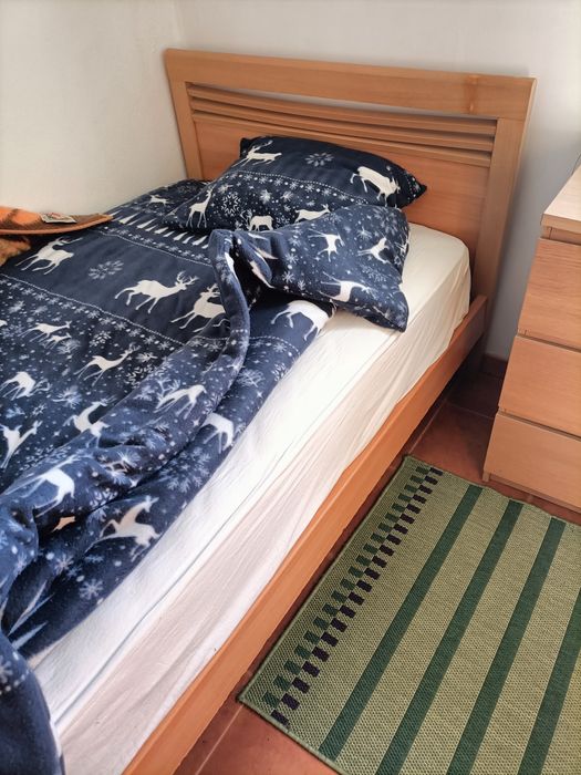 Cama individual (90x200) + 1 oferta