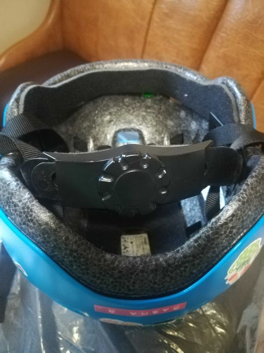 Продаю детские шлемы