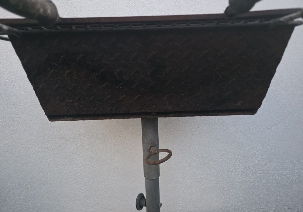 Grelhador em Ferro fundido usado