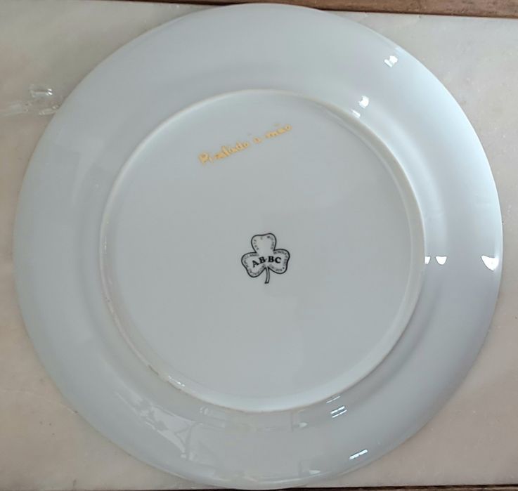 Prato decorativo pintado à mão