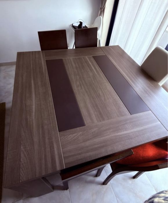Mesa de jantar  + 4 cadeiras