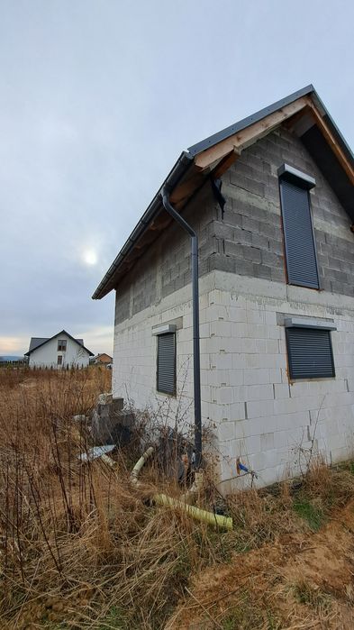 Dom w stanie surowym zamkniętym