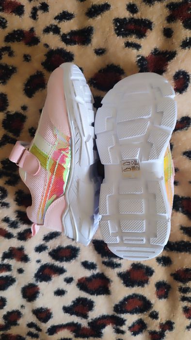 Дитячі кросівки, 28 розмір, устілка 17 см