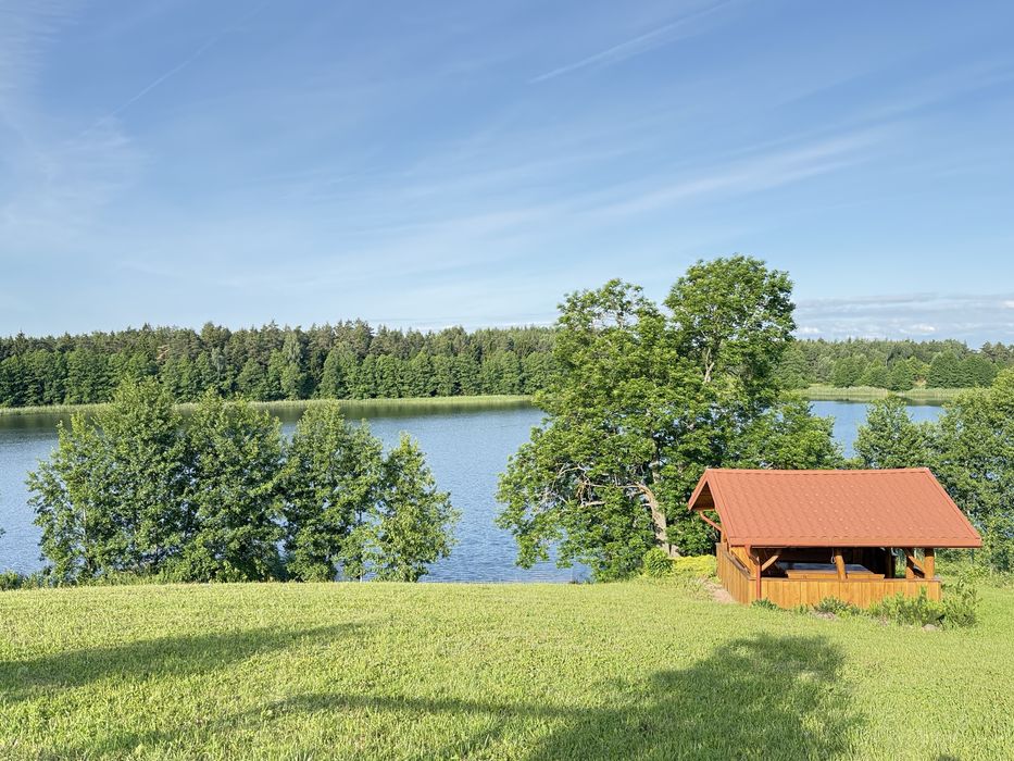 Domek nad jeziorem, balia, las, wakacje, klimatyzacja, wolne terminy