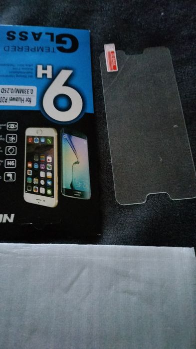 Szkło chartowane Huawei P20.