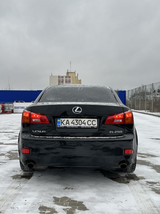 Lexus IS250 2,5 бензинПродам власний автомобіль