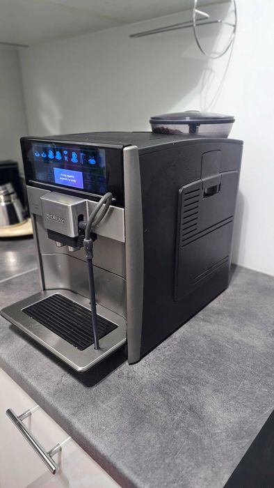 Ekspres do kawy Simens EQ.6 plus s500