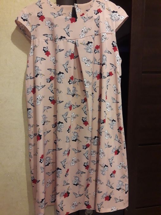 Легка зручна сукня