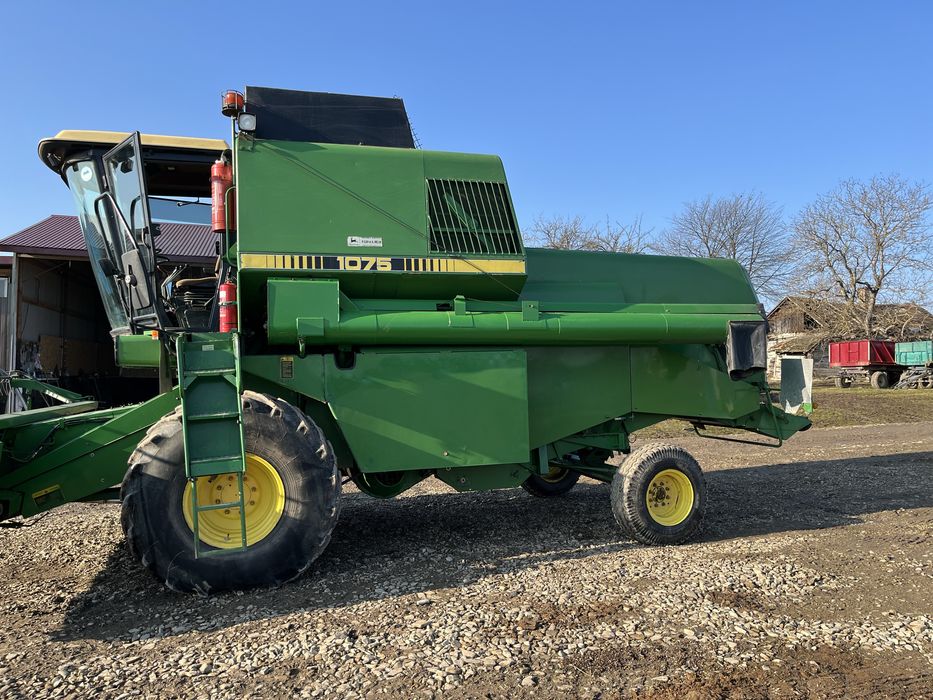 Зернозбиральний комбайн Джон дір 1075
