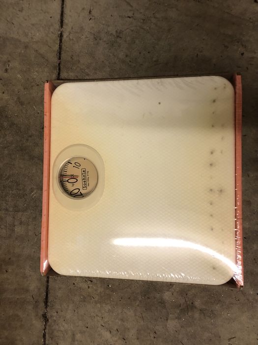 Balanca analogica branca e noutras cores