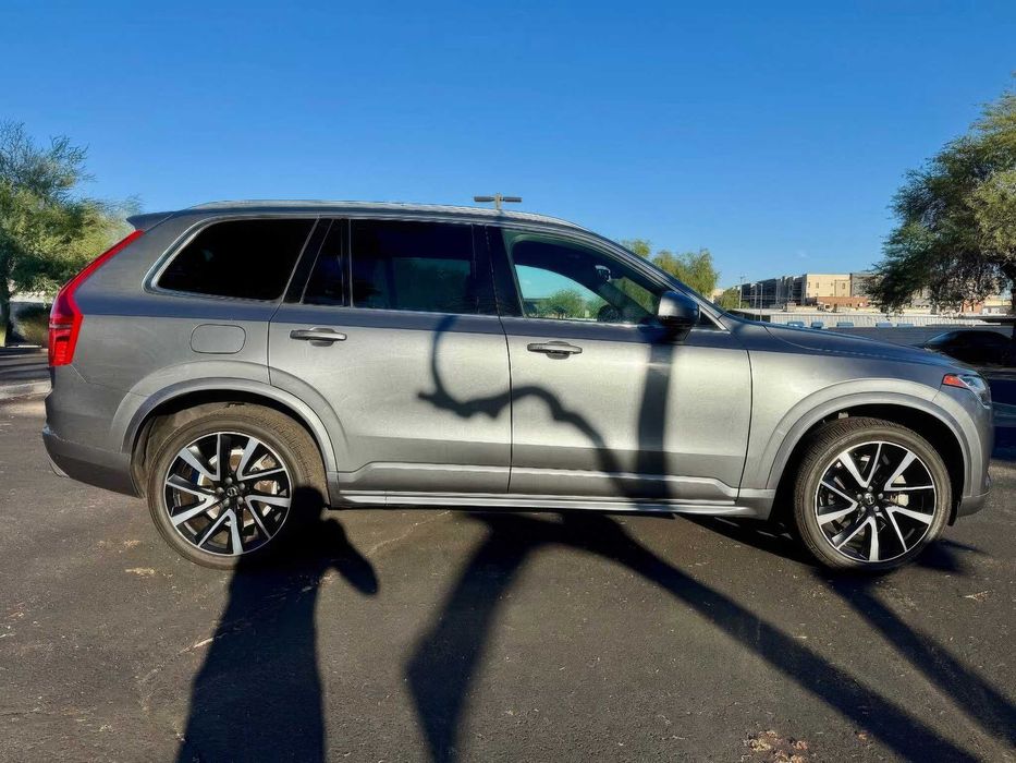 Volvo XC90 T6 Momentum 6-Passenger      2020