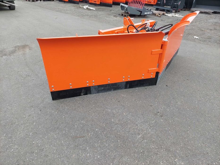 Pług Strzałkowy Metal-Technik 2,6 m-Lemiesz Gumowy - Kopiowanie terenu