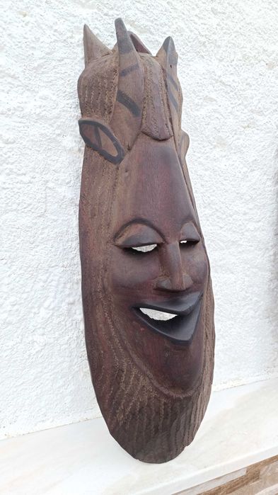 Peças de decoração: Máscaras africanas de pau santo