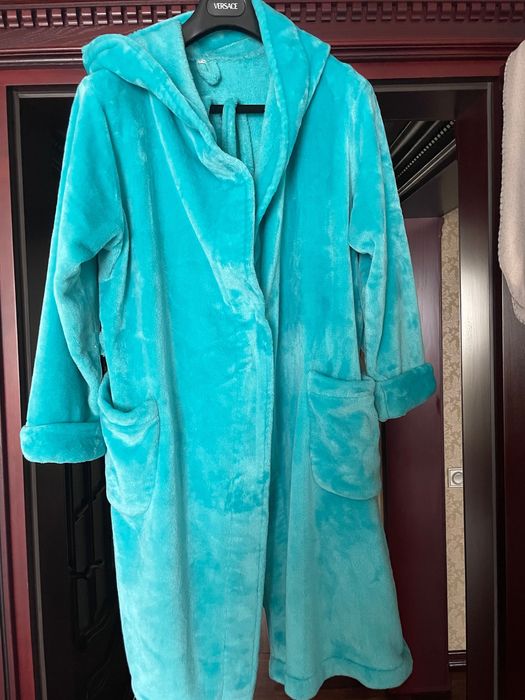 Халат зимний. Полированный велюр. 48-50.