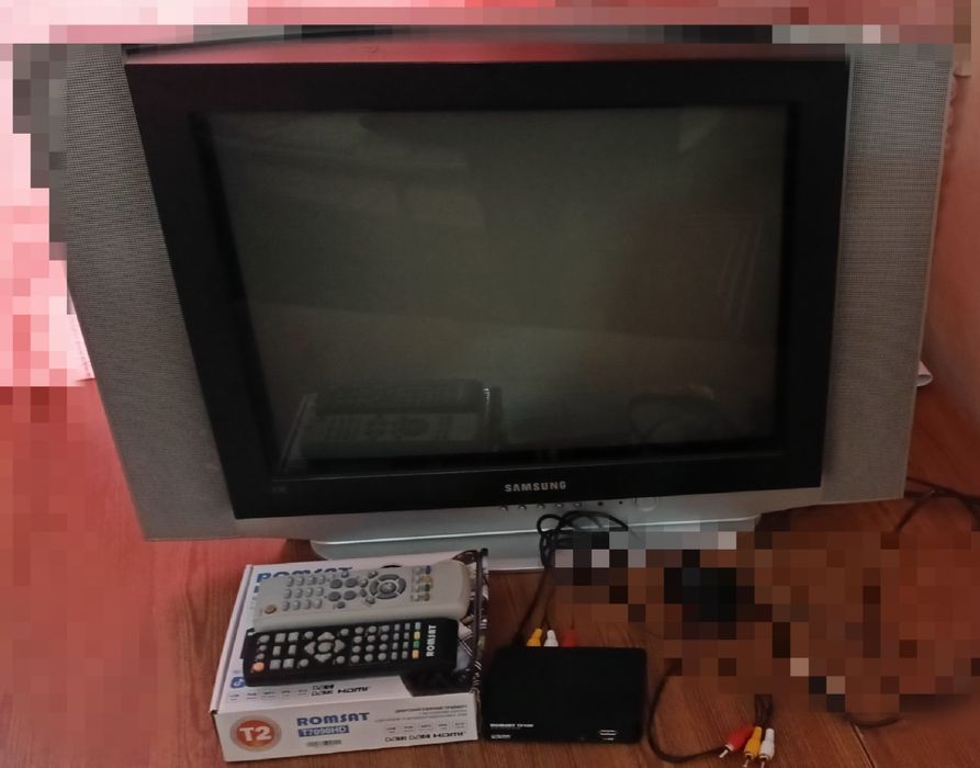 Телевізор Samsung  і Т2 робочий комплект