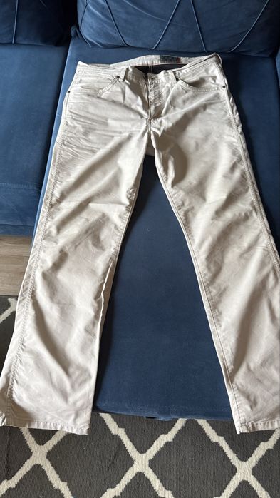 Dzinsy letnie Wrangler  34/30