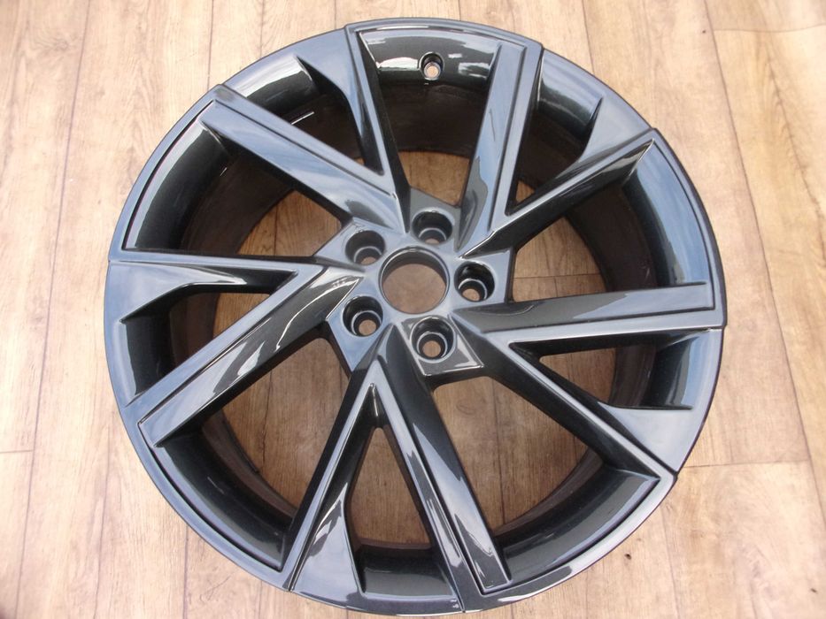 Felga Skoda Scala Kamiq Monte Carlo 18 5x100 ET 39 ładna !