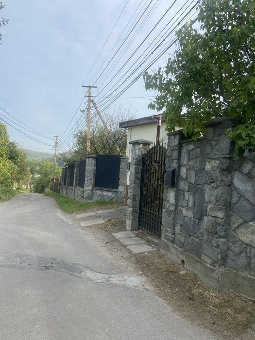 Продаж  будинку Брюховичі