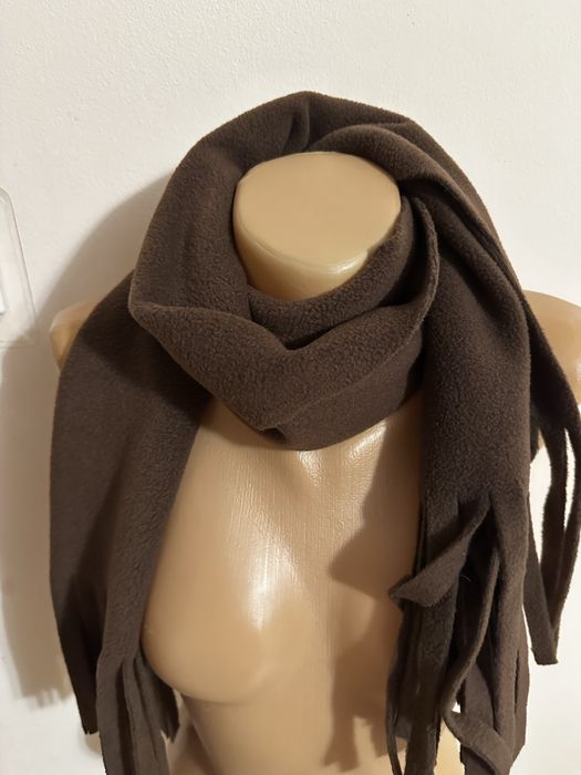 Mięciutki brązowy szaliczek