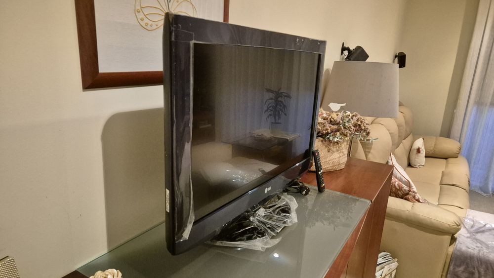 Tv como nova LG HD de 32 polgadas.