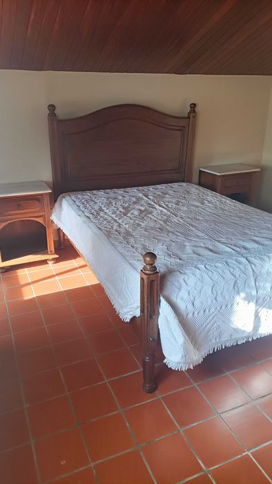 Mobila de quarto completa maciça