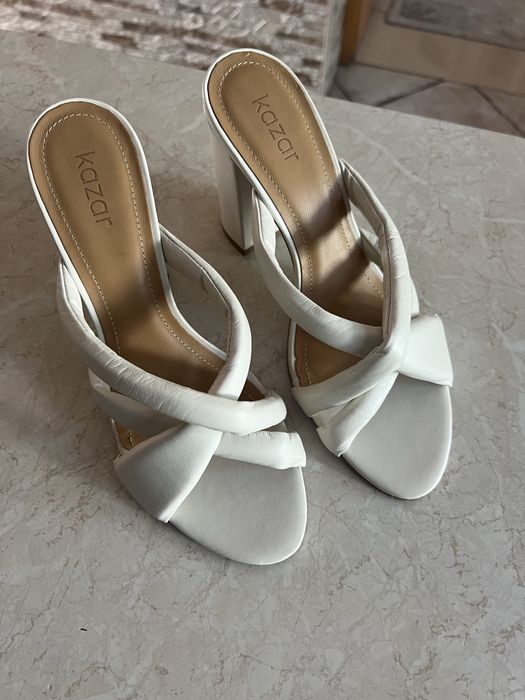 Buty , klapki Kazar 39